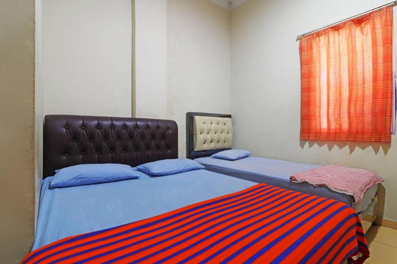 Wisma Cempaka 2 Syariah Hotel Parit  Luaran gambar