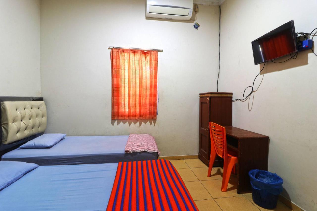 Wisma Cempaka 2 Syariah Hotel Parit  Luaran gambar